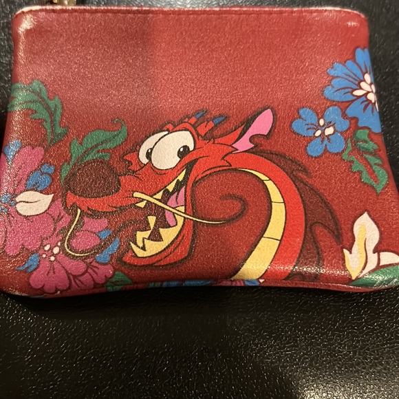 Disney’s loungefly rare find Mushu coin purse - Picture 3 of 9